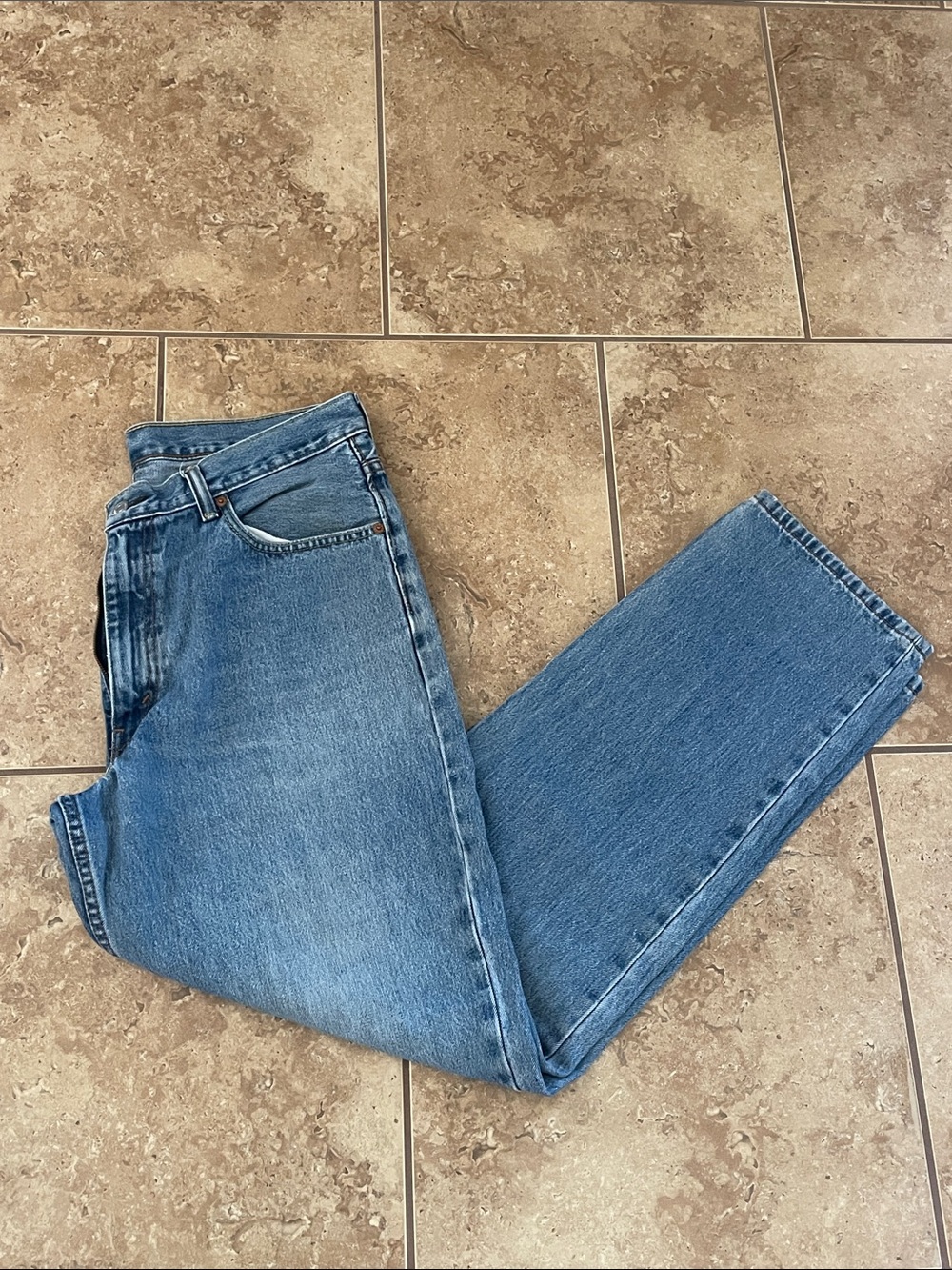 Levi's 560 Loose Comfort Fit Light Wash Denim Jeans